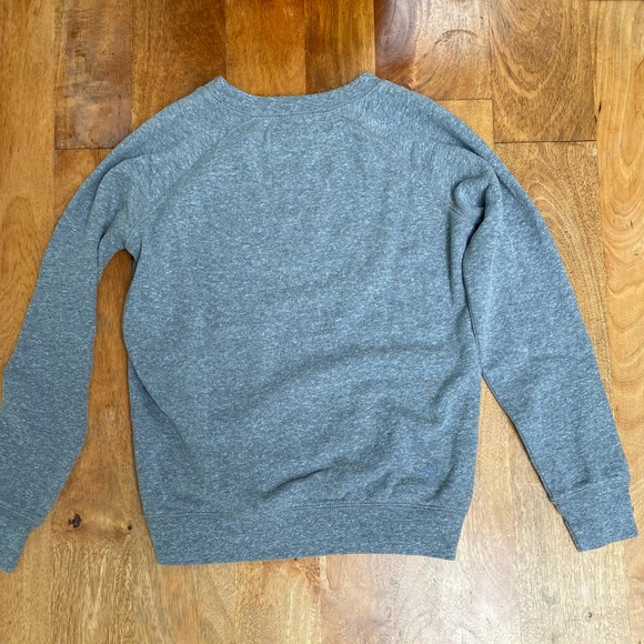 University of North Carolina Chapel Hill women’s sweatshirt - Picture 5 of 5